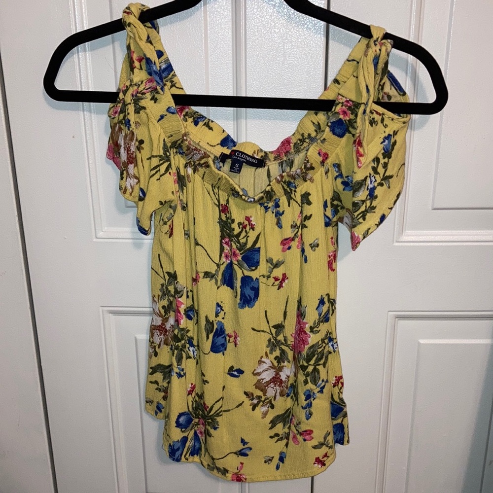 💐 Beautiful Summer Blouse